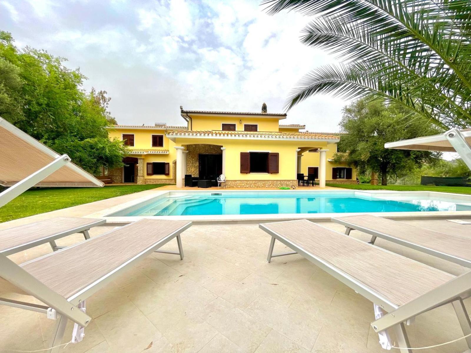 Villa With Pool Cardedu Εξωτερικό φωτογραφία