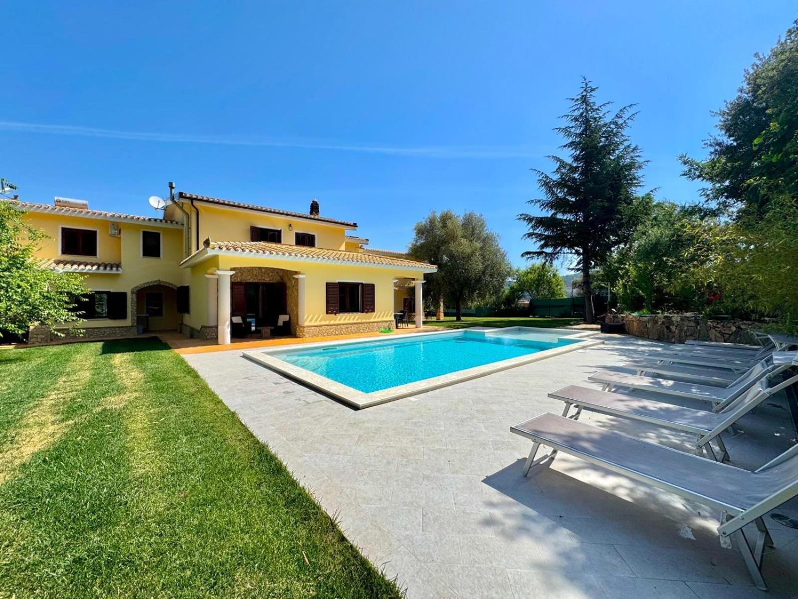 Villa With Pool Cardedu Εξωτερικό φωτογραφία